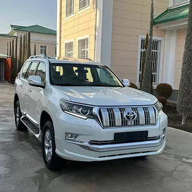 Toyota Land Cruiser Prado 2022