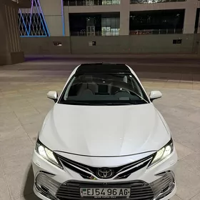 Toyota Camry 2024