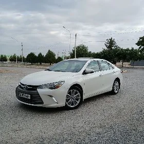 Toyota Camry 2015