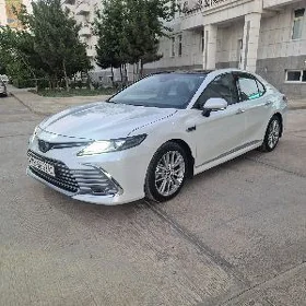 Toyota Camry 2024