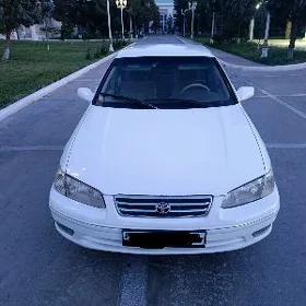 Toyota Camry 1999