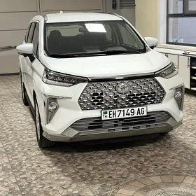 Toyota Veloz 2024