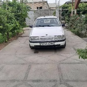 Opel Vectra 1990
