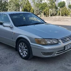Toyota Camry 2001