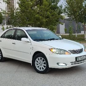Toyota Camry 2004