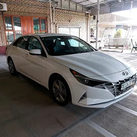 Hyundai Elantra 2021