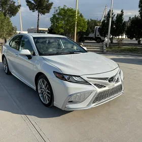 Toyota Camry 2022