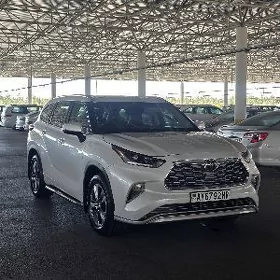 Toyota Highlander 2022
