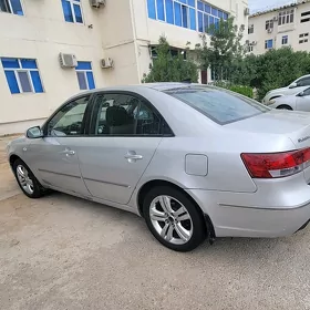 Hyundai Sonata 2008
