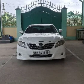 Toyota Camry 2011