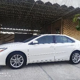 Toyota Camry 2017