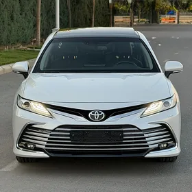 Toyota Camry 2023