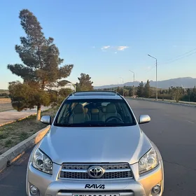 Toyota RAV4 2012