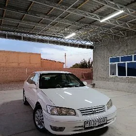 Toyota Camry 2000