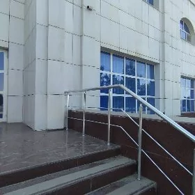 Gurtly 1etaž ofis 150m²remontl