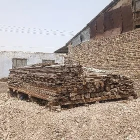 Tahta Corny Patalok