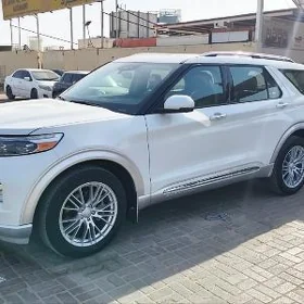 Ford Explorer 2023