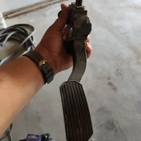 gaz pedal