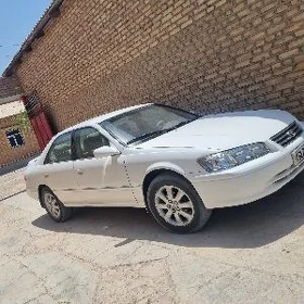 Toyota Camry 2000