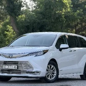 Toyota Sienna 2021