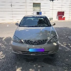 Toyota Camry 2004