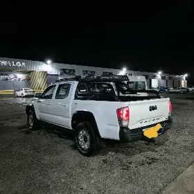 Toyota Tacoma 2022