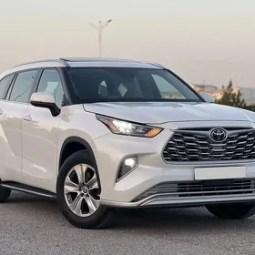 Toyota Highlander 2020