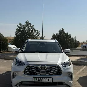 Toyota Highlander 2020