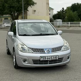 Nissan Versa 2010