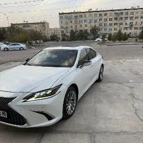 Lexus ES 350 2019