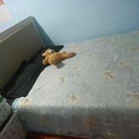 кровать