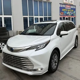 Toyota Sienna 2022