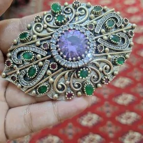 kumush broshka