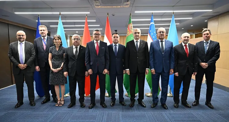 Türkmenistan ÝB-niň we MA-nyň Owganystan boýunça ýörite wekilleriniň duşuşygyna gatnaşdy