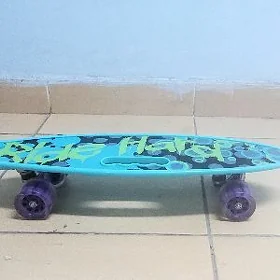 SKEÝT skateboard