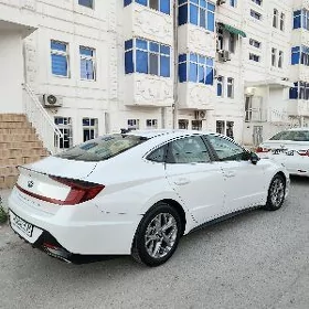 Hyundai Sonata 2022