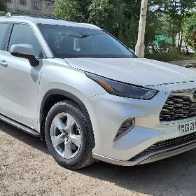 Toyota Highlander 2022