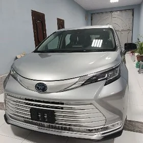 Toyota Sienna 2021