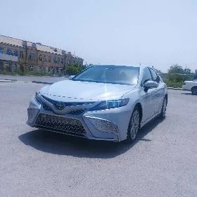 Toyota Camry 2023