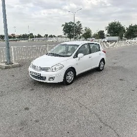 Nissan Versa 2010