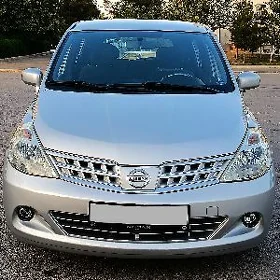 Nissan Tiida 2008