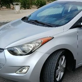 Hyundai Elantra 2011