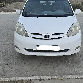 Toyota Sienna 2008