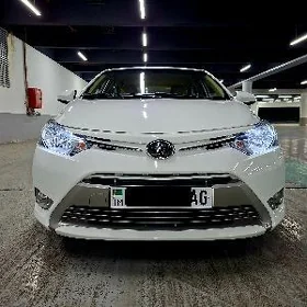 Toyota Yaris 2014