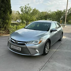 Toyota Camry 2016