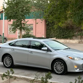 Toyota Avalon 2013
