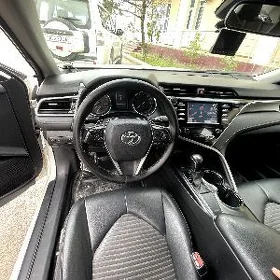 Toyota Camry 2020