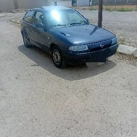 Opel Astra 2004