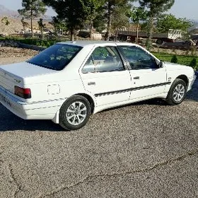 Peugeot 405 2012