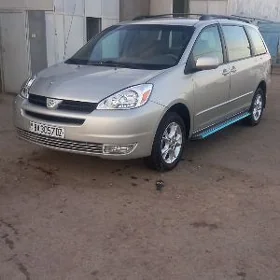 Toyota Sienna 2005